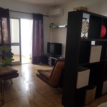 Love Shack Flat In Quarteira Center Екстериор снимка