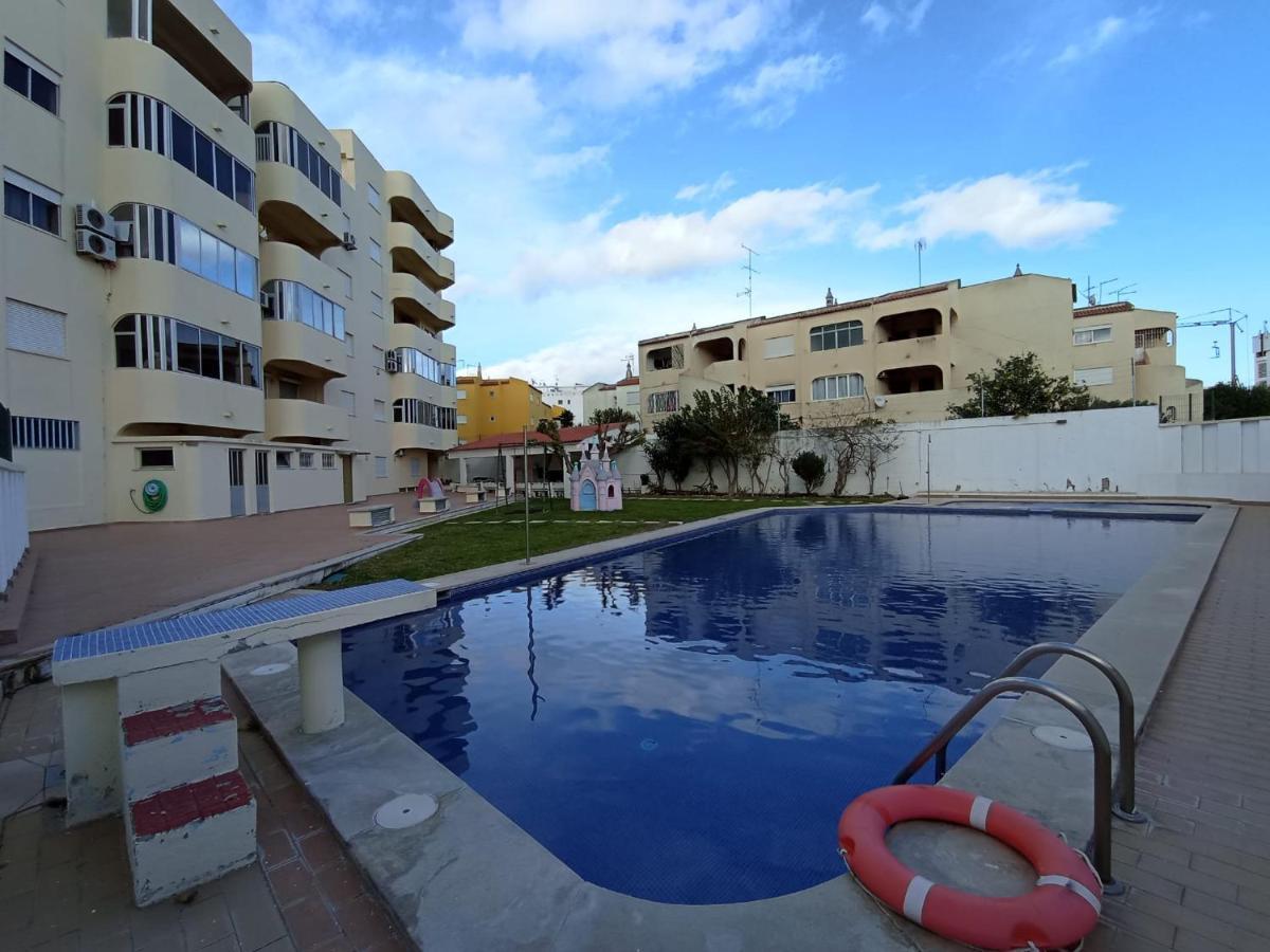 Love Shack Flat In Quarteira Center Екстериор снимка