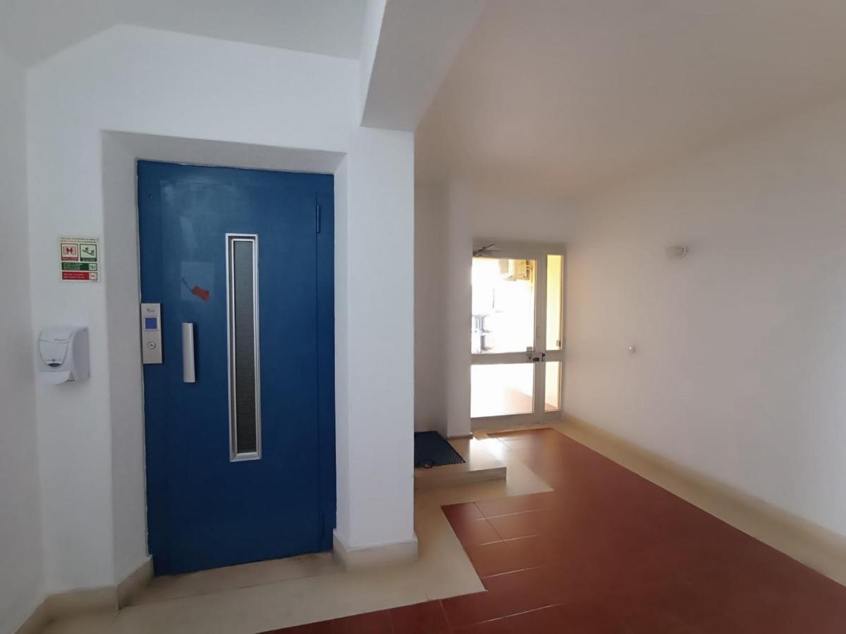 Love Shack Flat In Quarteira Center Екстериор снимка