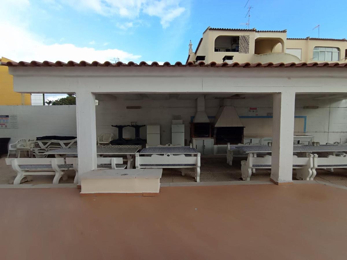 Love Shack Flat In Quarteira Center Екстериор снимка