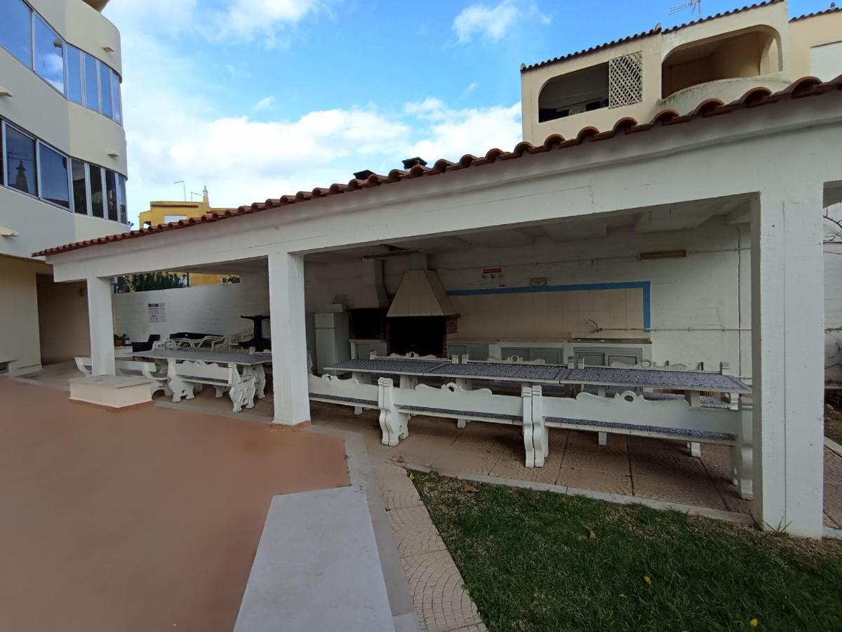 Love Shack Flat In Quarteira Center Екстериор снимка