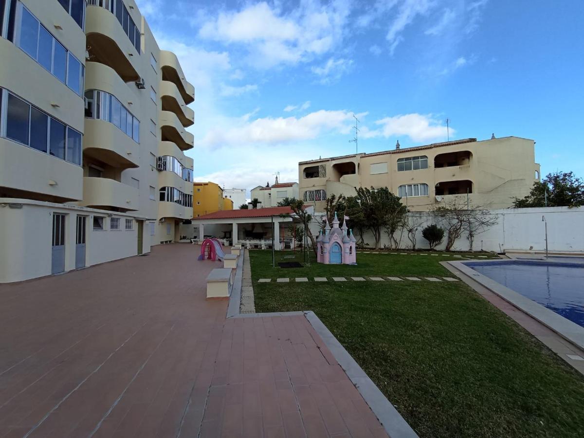 Love Shack Flat In Quarteira Center Екстериор снимка