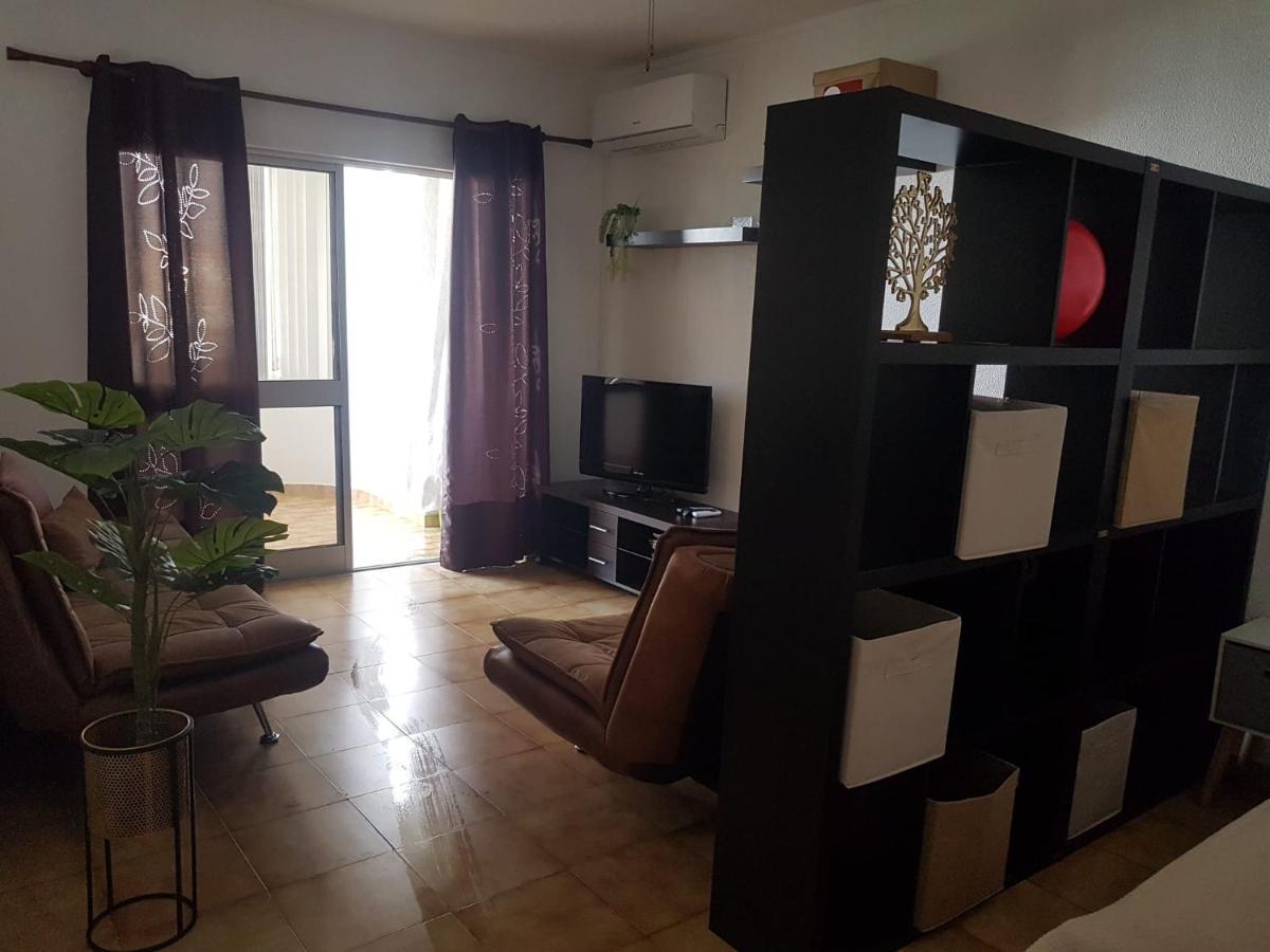 Love Shack Flat In Quarteira Center Екстериор снимка